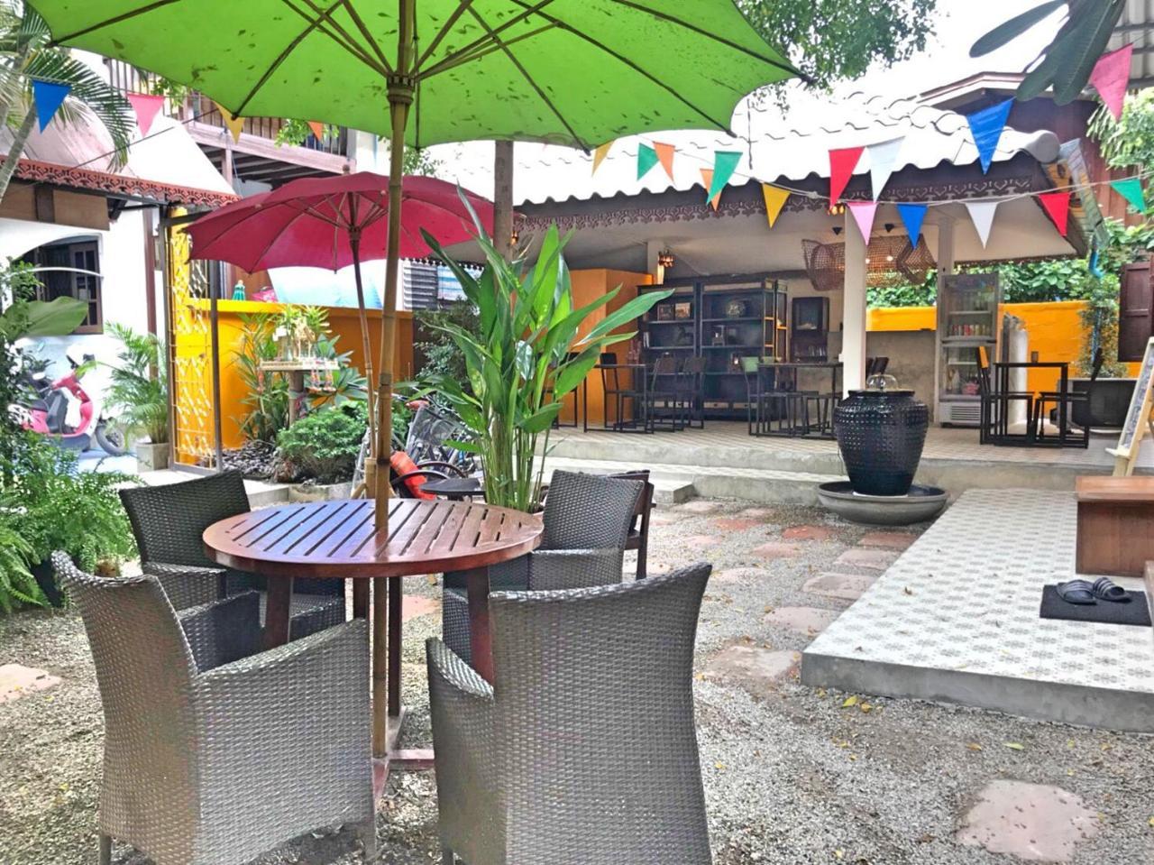 Hotel Baan Khun Krub Chiang Mai Exterior foto