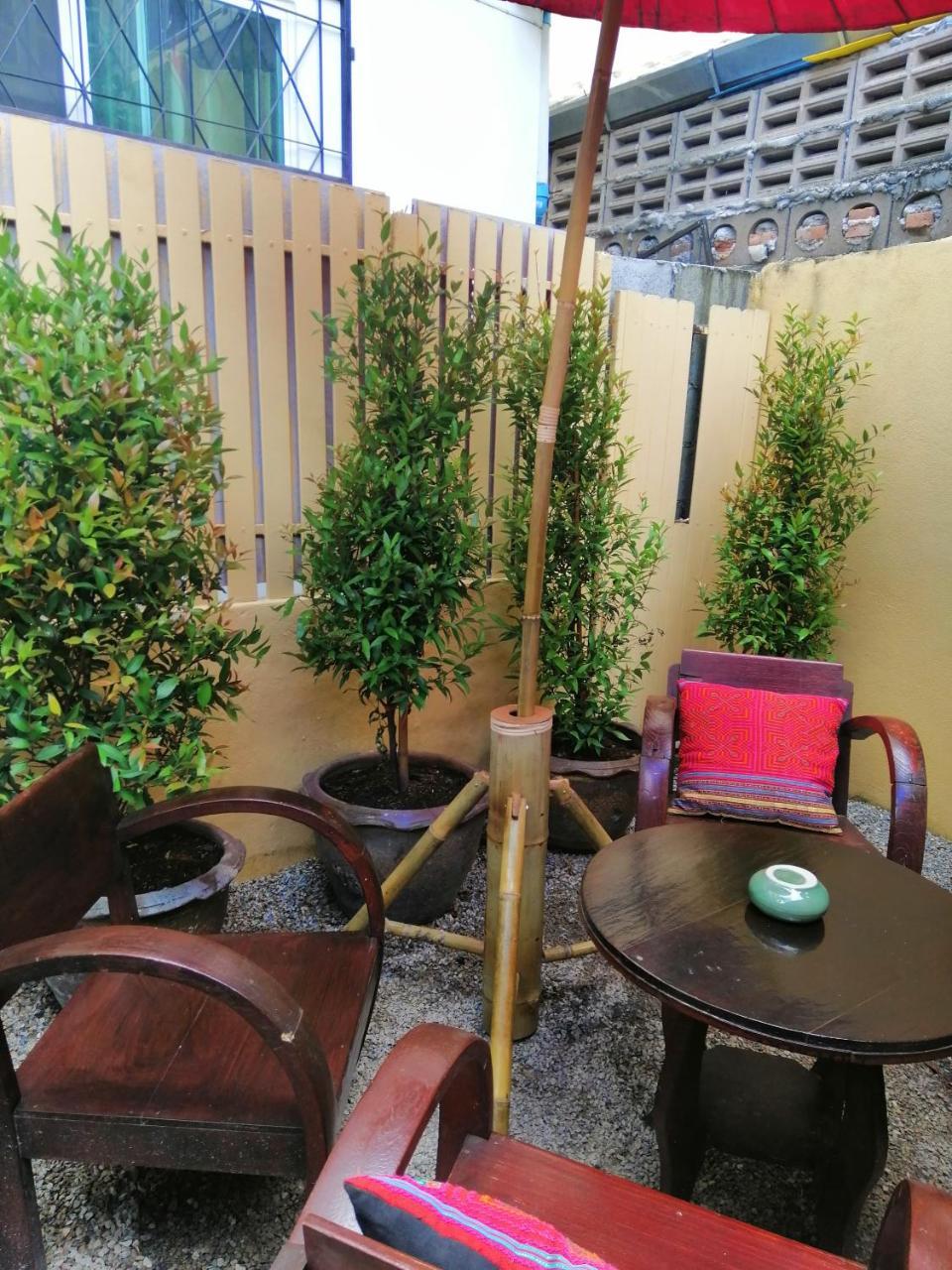Hotel Baan Khun Krub Chiang Mai Exterior foto