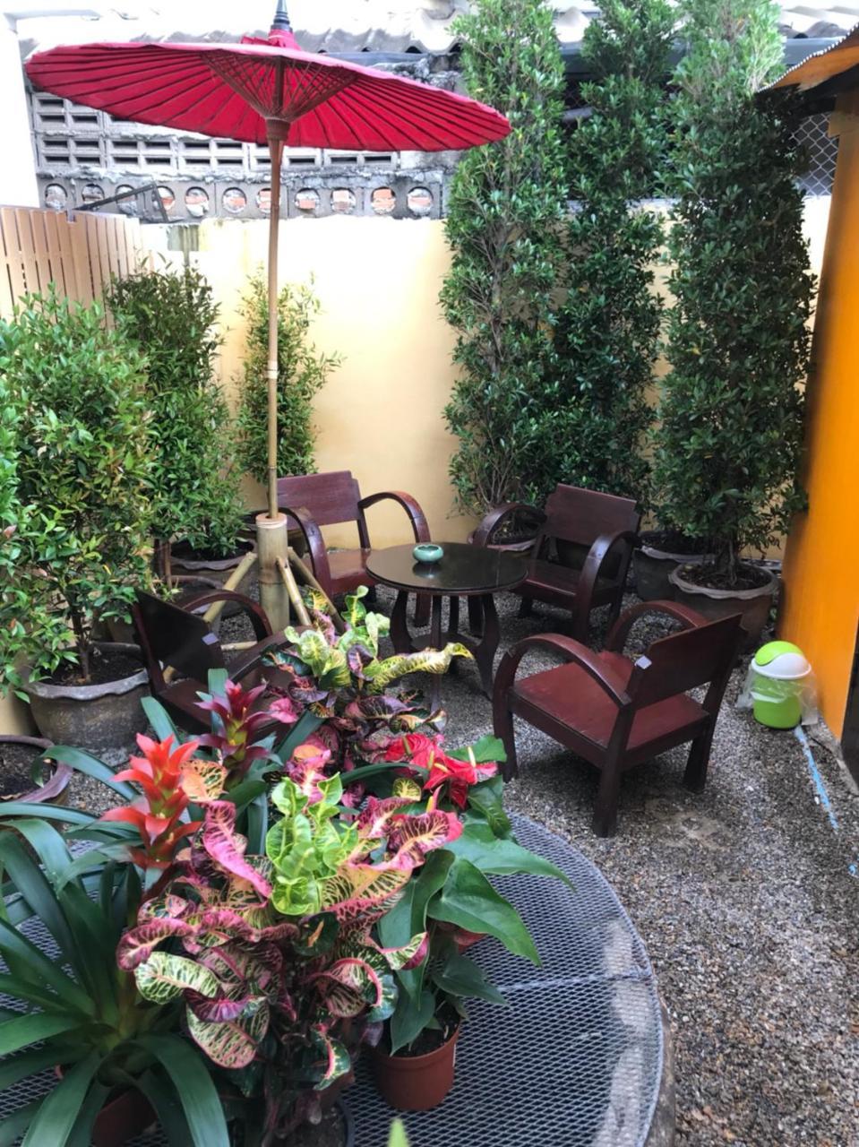 Hotel Baan Khun Krub Chiang Mai Exterior foto