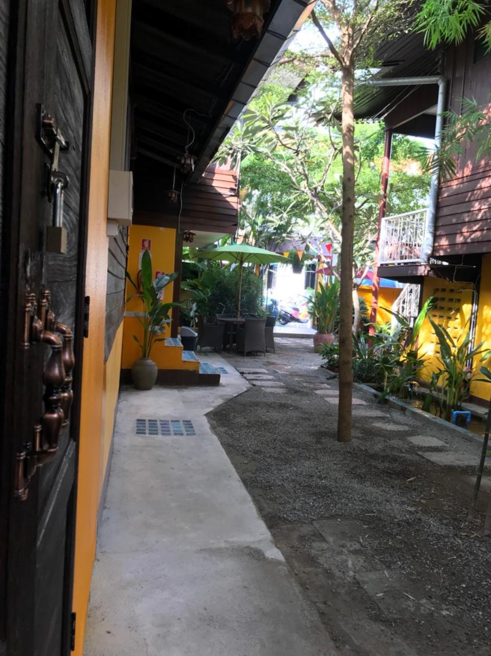 Hotel Baan Khun Krub Chiang Mai Exterior foto